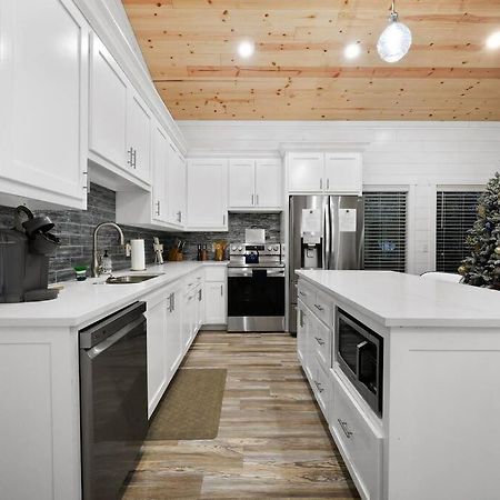 Diamond Cabin W/ Jet Shower & Secluded Back Deck! ブロークン・ボウ エクステリア 写真