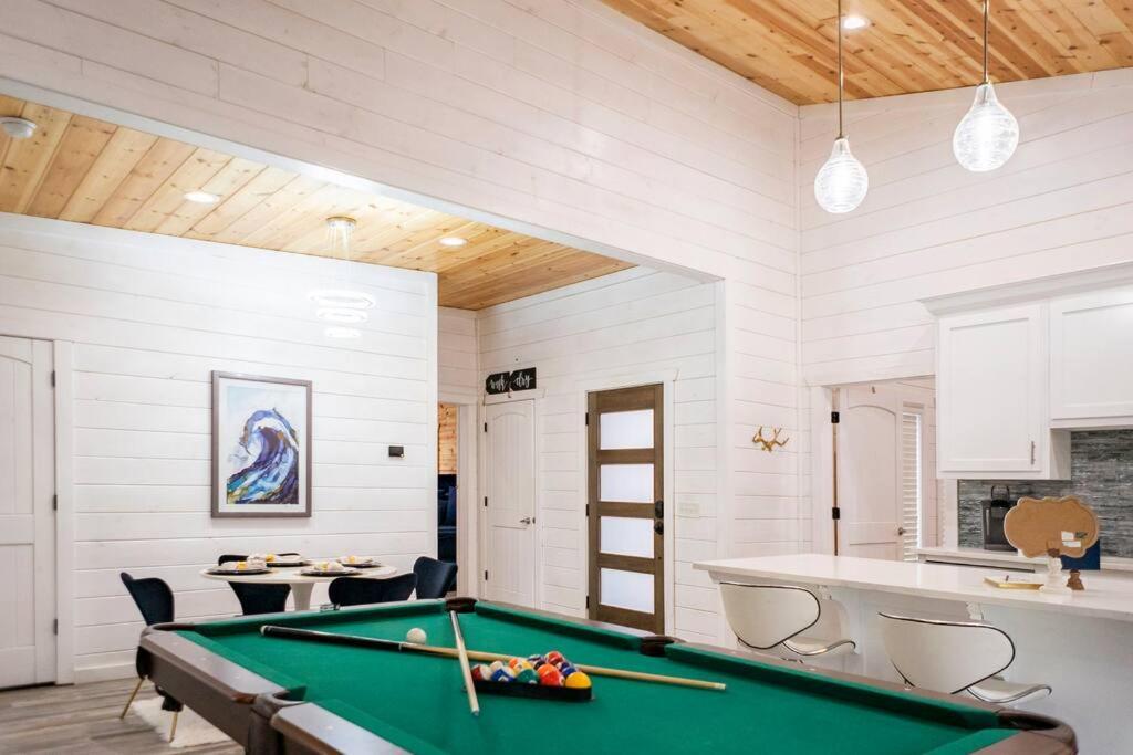Diamond Cabin W/ Jet Shower & Secluded Back Deck! ブロークン・ボウ エクステリア 写真