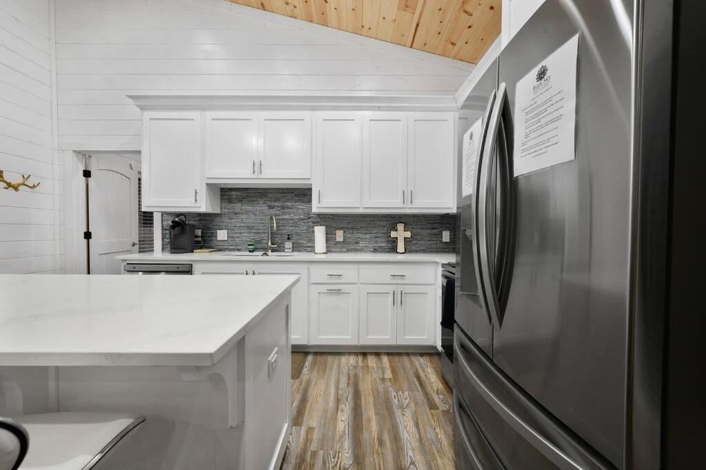 Diamond Cabin W/ Jet Shower & Secluded Back Deck! ブロークン・ボウ エクステリア 写真