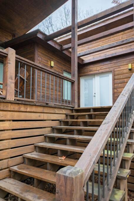 Diamond Cabin W/ Jet Shower & Secluded Back Deck! ブロークン・ボウ エクステリア 写真
