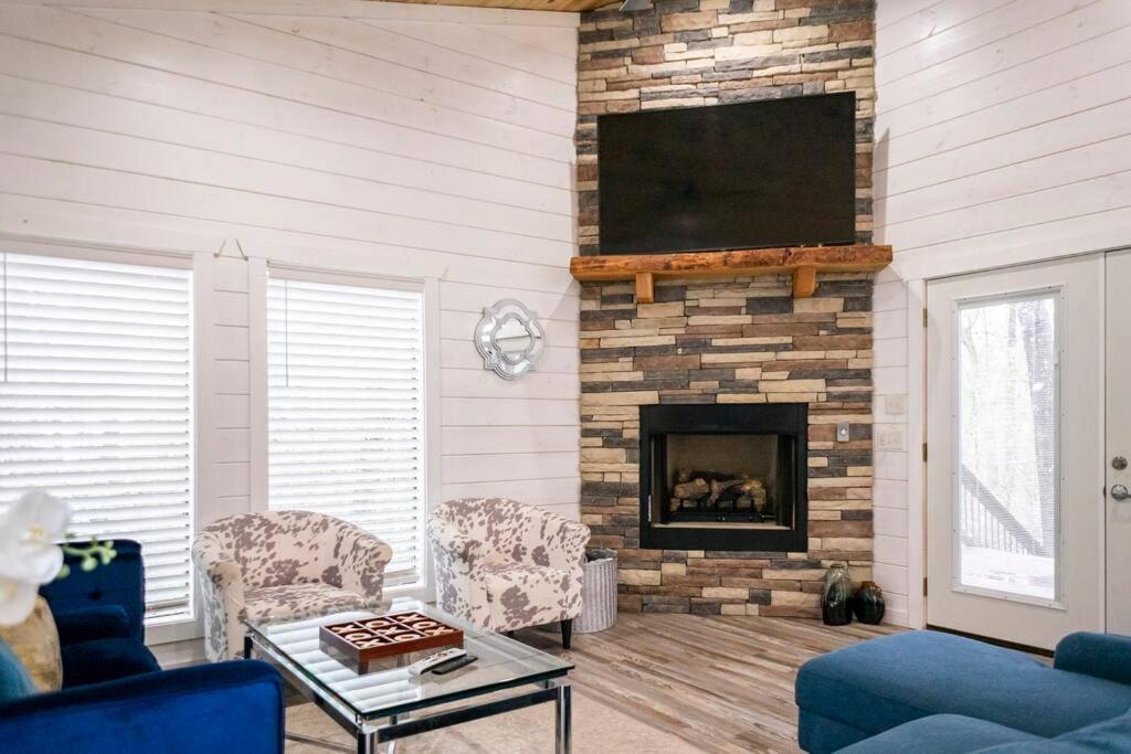 Diamond Cabin W/ Jet Shower & Secluded Back Deck! ブロークン・ボウ エクステリア 写真