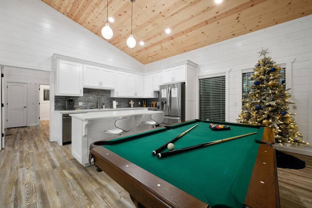 Diamond Cabin W/ Jet Shower & Secluded Back Deck! ブロークン・ボウ エクステリア 写真