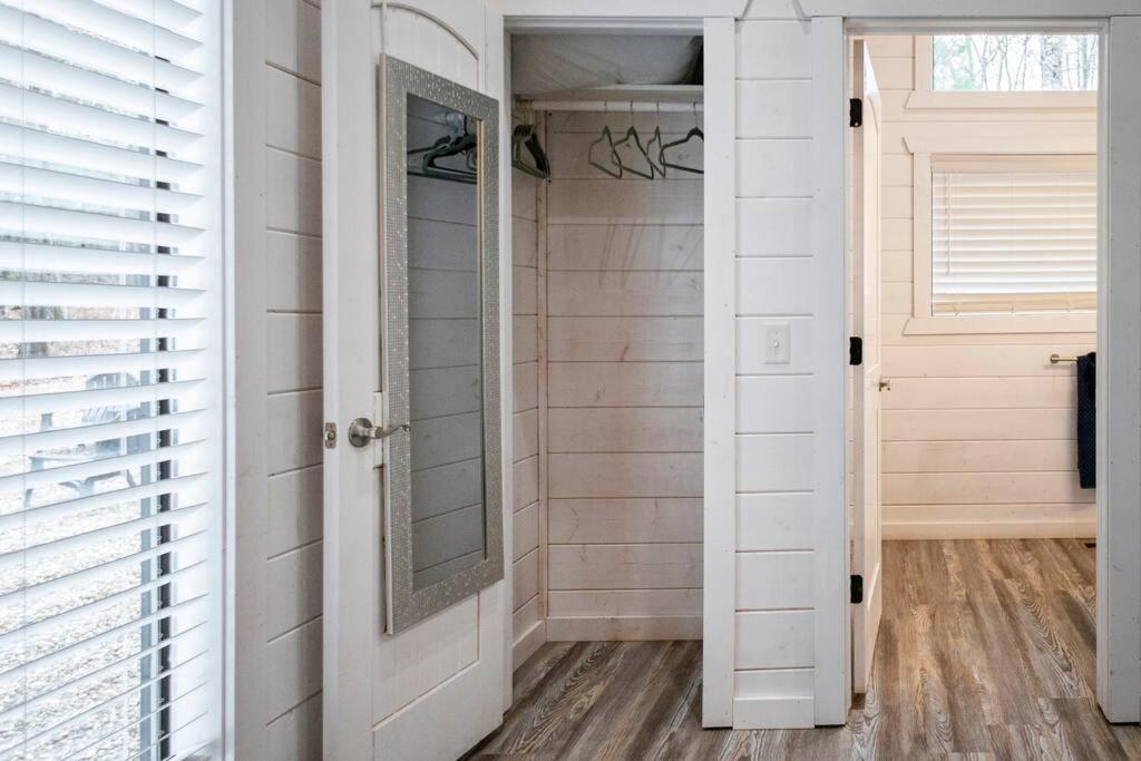 Diamond Cabin W/ Jet Shower & Secluded Back Deck! ブロークン・ボウ エクステリア 写真